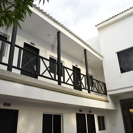Hotel El Emigrante 푸에르토 콜롬비아 외부 사진