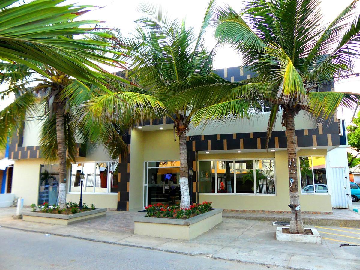 Hotel El Emigrante 푸에르토 콜롬비아 외부 사진