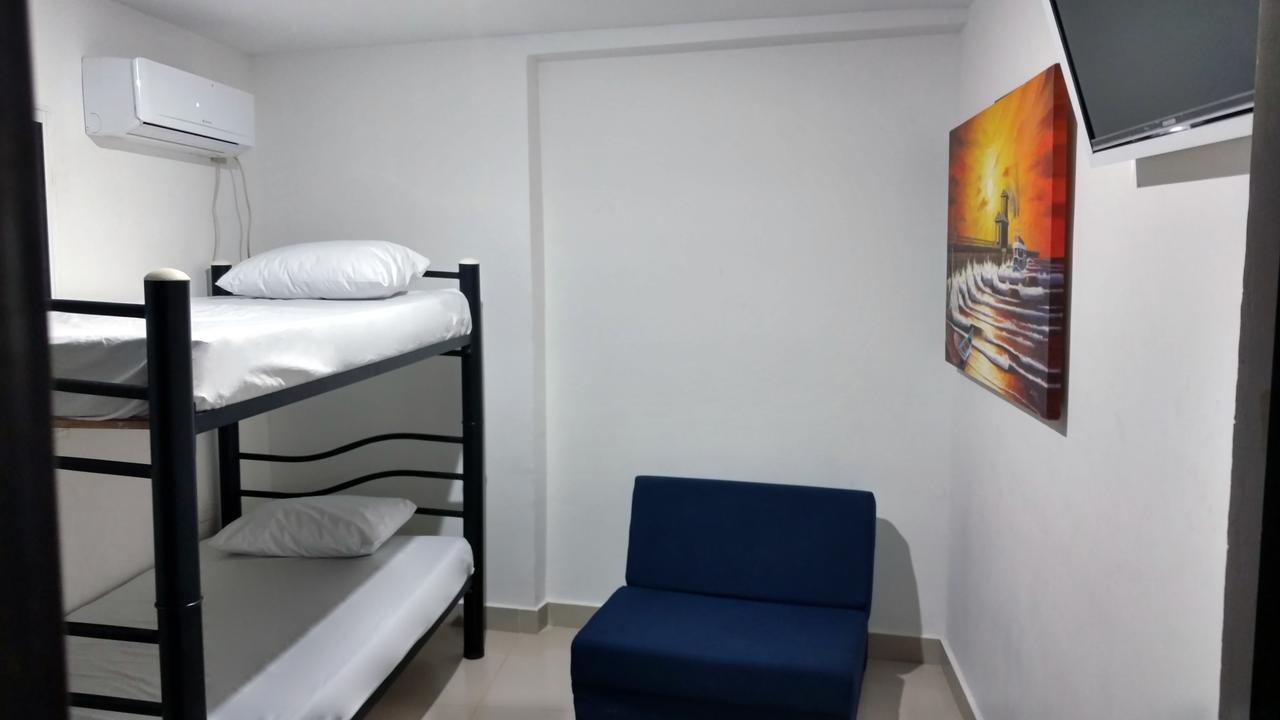 Hotel El Emigrante 푸에르토 콜롬비아 외부 사진